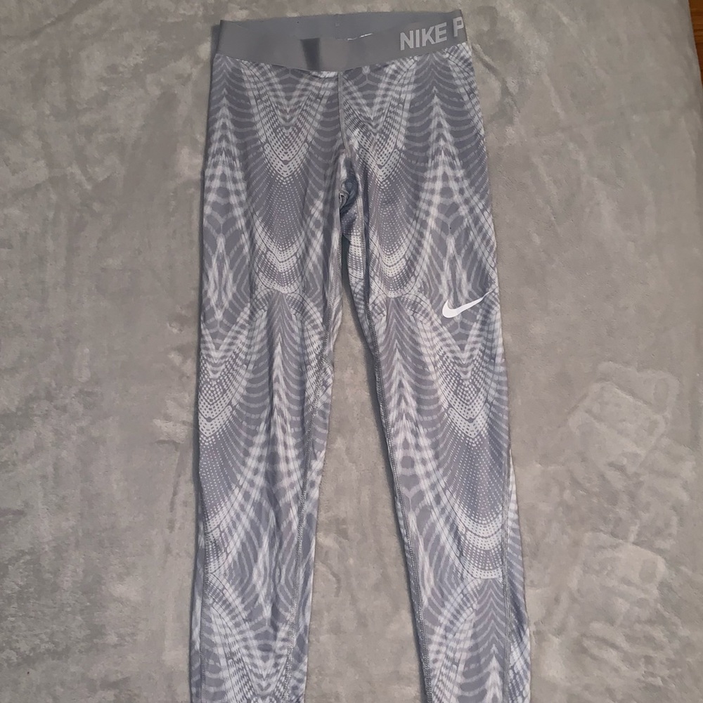 Nike leggings